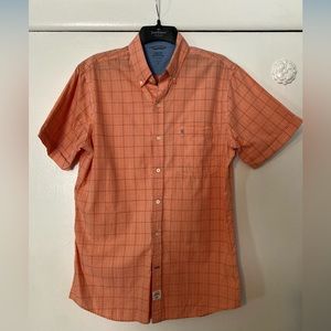 Men’s like new Izod Saltwater, short sleeve, shirt, size medium slim. Clean!